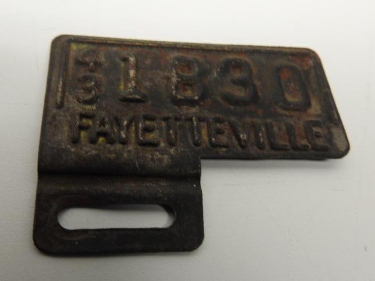 1943 Fayetteville Licese Plate Topper Sign (1 of 2)