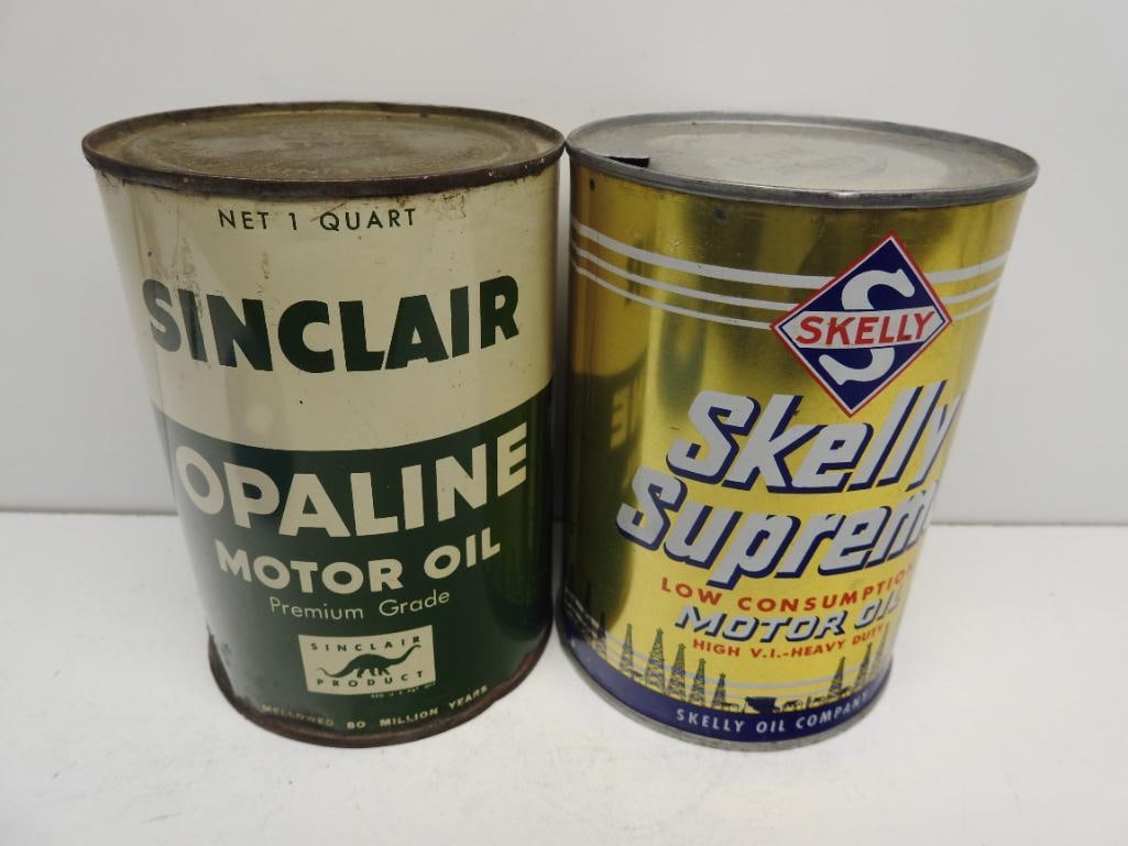 Skelly and Sinclair Quart Oil Cans (1 of 3)