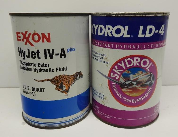 Exxon and Skydrol Aviation Quart Oil Cans (1 of 4)