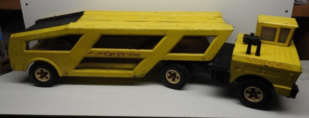 Tonka Mighty Car Carrier Toy Truck (1 of 6)