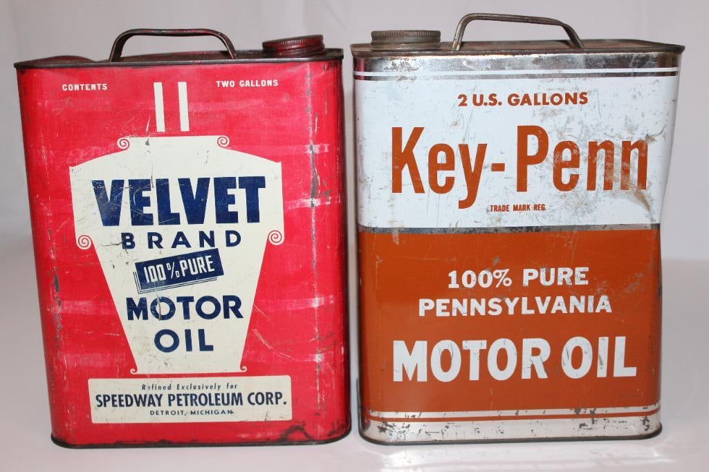 Group of Two Speedway Velvet and Key-Penn 2 Gallon Motor Oil Cans (1 of 4)