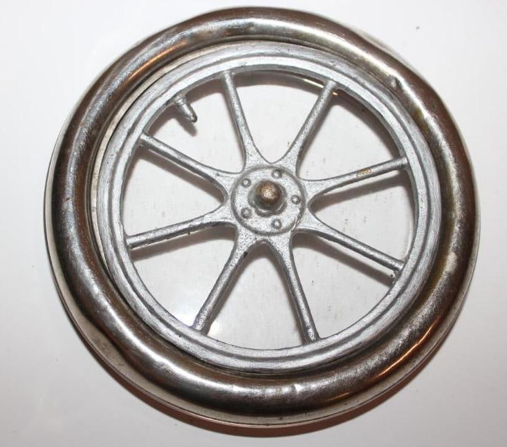 U.S. Tires Figural Advertising Tire Ashtray (1 of 3)