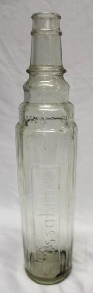 Essolube 1 Quart Embossed Motor Oil Bottle (1 of 3)