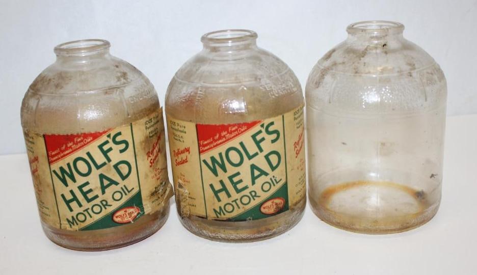 Group of 3 Wolf's Head One Quart Motor Oil Bottles (1 of 3)
