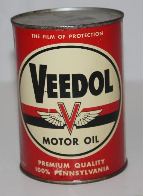 Veedol Tidewater Flying V Metal One Quart Motor Oil Can: Missing the bottom lid. It has some light scratches and edge wear.