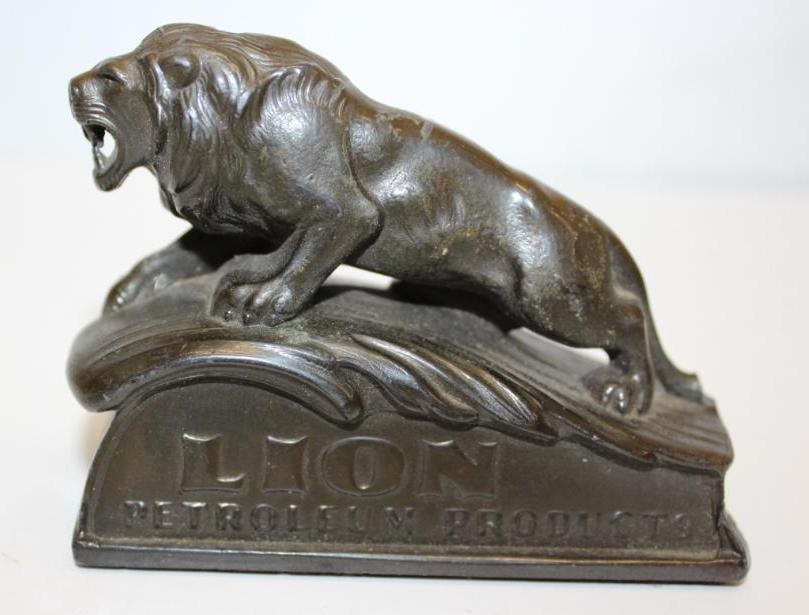 Figural Lion Petroleum Products Advertising Paper Weight (1 of 4)