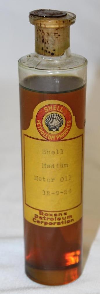 Shell Roxanna Oil Sample Bottle 1926 (1 of 4)