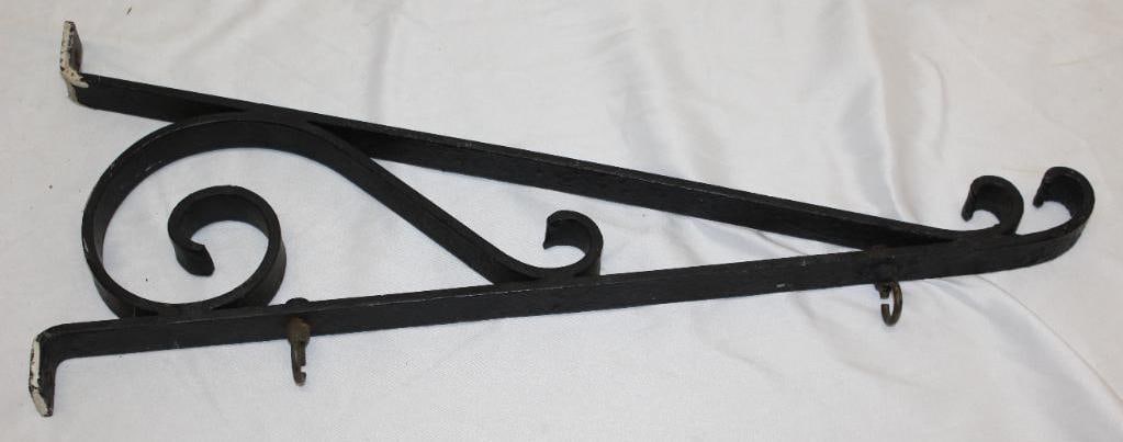 Ornate Wrought Iron Wall Sign Hanger Wall Mount (1 of 2)