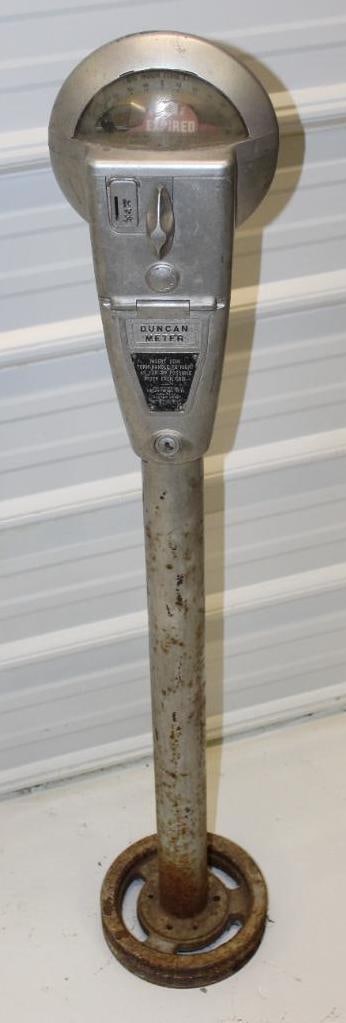 Duncan Meter Parking Meter on Pole (1 of 8)