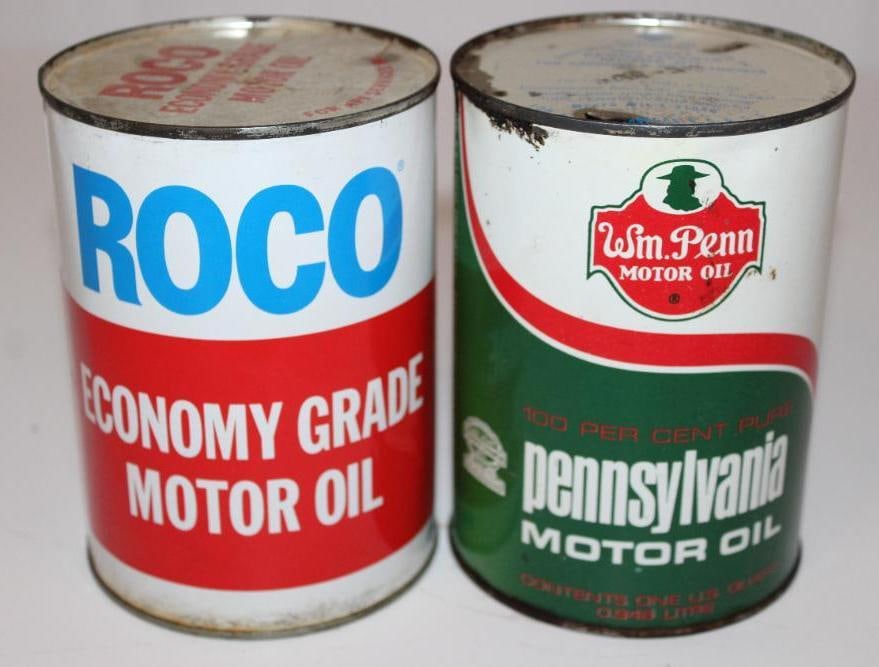 Group of 2 Wm Penn Roco and Pennsylvania Metal One Quart Motor Oil Cans: Both are empty. Some edge wear and fading.