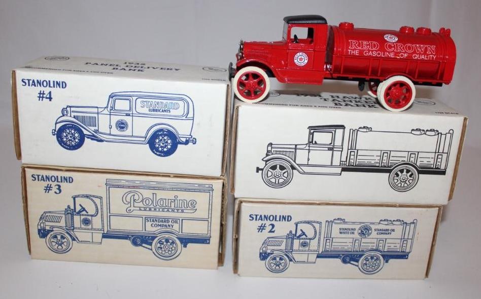 Group of 4 Standard Oil Gas Station Ertl Die Cast Truck Banks (1 of 4)