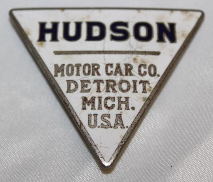 1919-1920 Hudson Motor Car Co Radiator Emblem Badge (1 of 2)