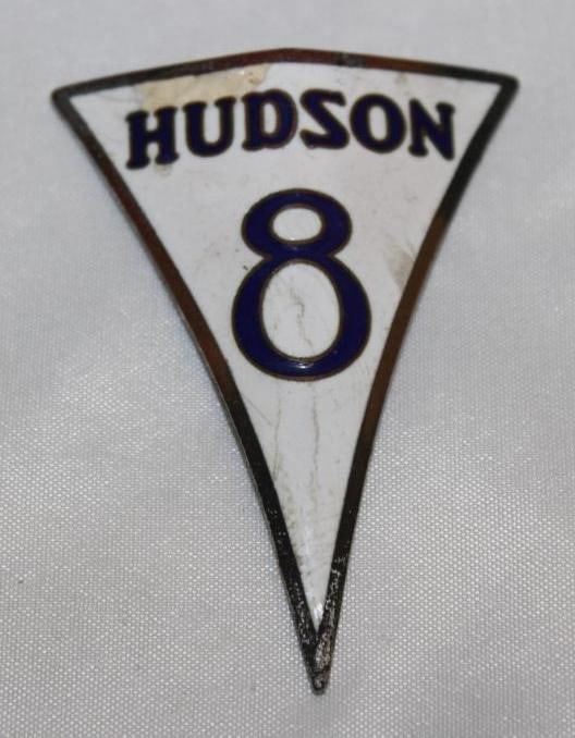 1936 Hudson 8 Radiator Emblem Badge (1 of 2)