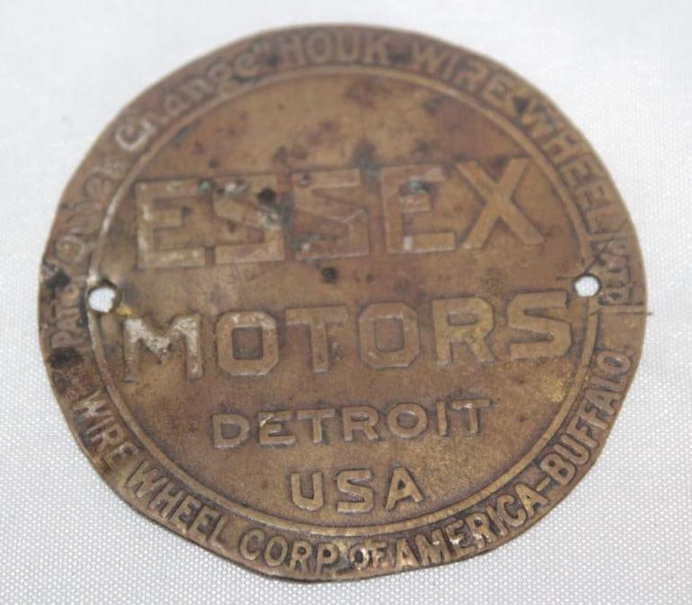 1919-1923 Essex Motors Brass Houlk Wire Wheel Hubcap Emblem Badge: 2.25" diameter