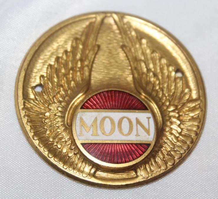 1927-1928 Moon Motor Car Co Radiator Emblem Badge (1 of 2)