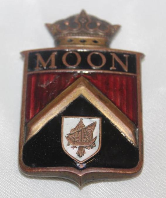 1928 Moon Motor Car Co Radiator Emblem Badge (1 of 2)