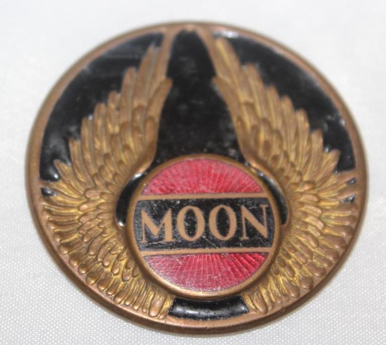 1928-1929 Moon Motor Car Co Radiator Emblem Badge (1 of 2)