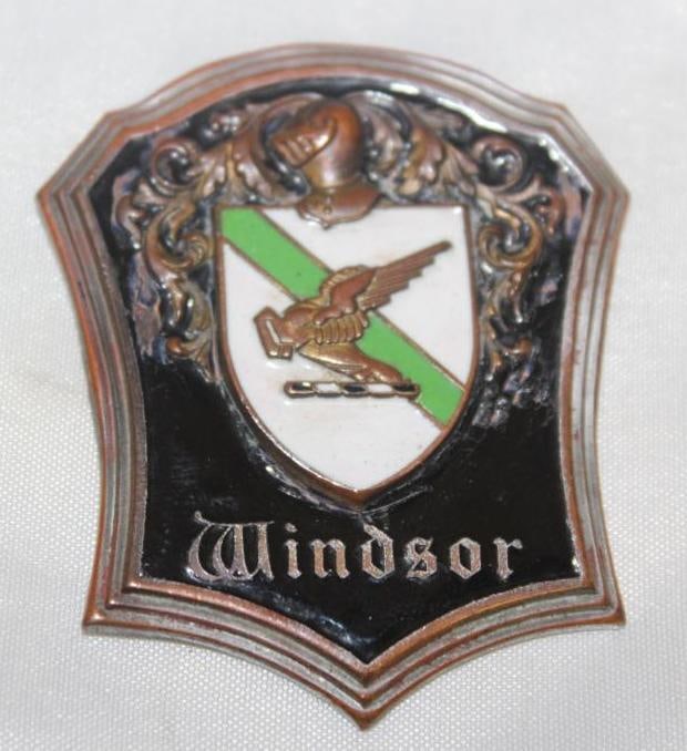 1929-1930 Windsor Motor Car Co Moon Radiator Emblem Badge (1 of 2)