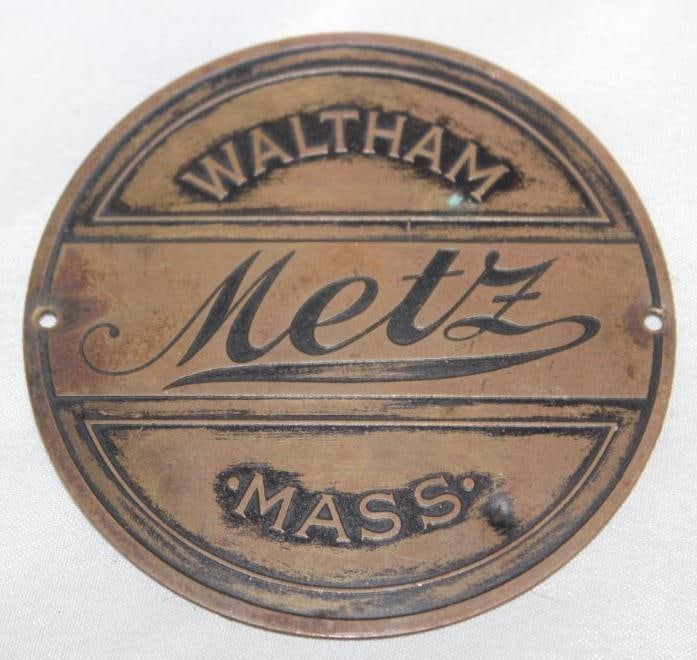 1909-1911 Metz Motor Car Co Brass Emblem Badge (1 of 2)