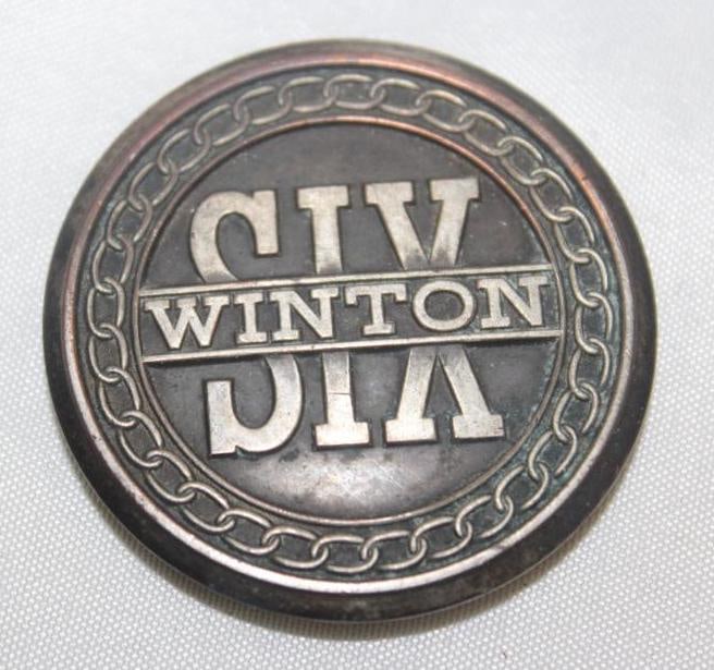 1920's Winton Six Motor Car Co Radiator Emblem Badge (1 of 2)