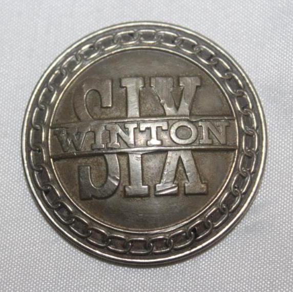 1920's Winton Six Motor Car Co Radiator Emblem Badge (1 of 2)