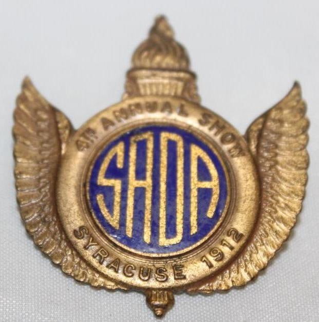 1912 Syracuse NY Annual Automobile Show Pin Badge: 1.75" x 1.75", cloisonne