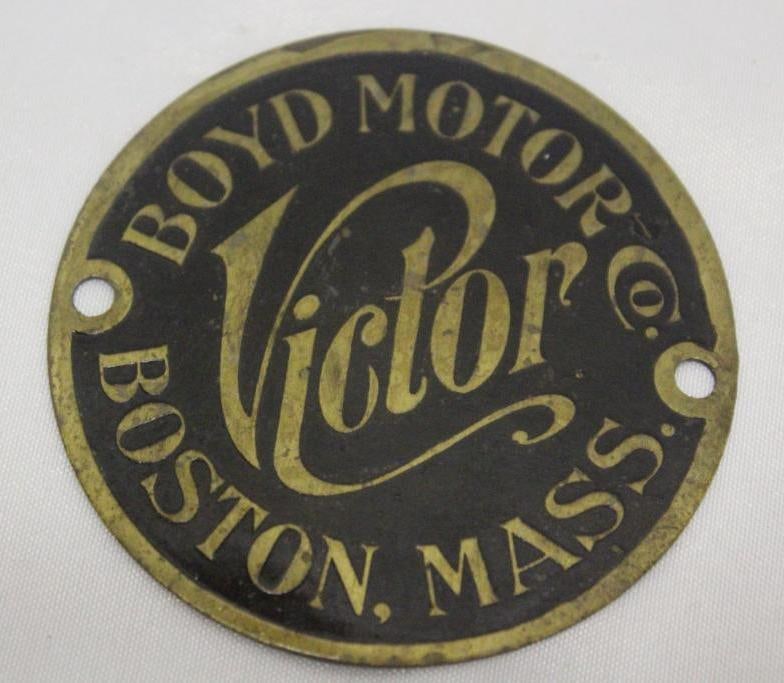 Brass Boyd Motor Co Victor Radiator Emblem Badge: 2.5" diameter