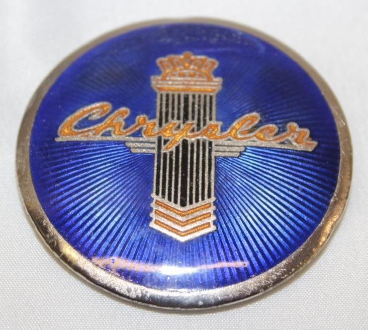 1940 Chrysler Royal Windsor Horn Button Emblem Badge (1 of 2)