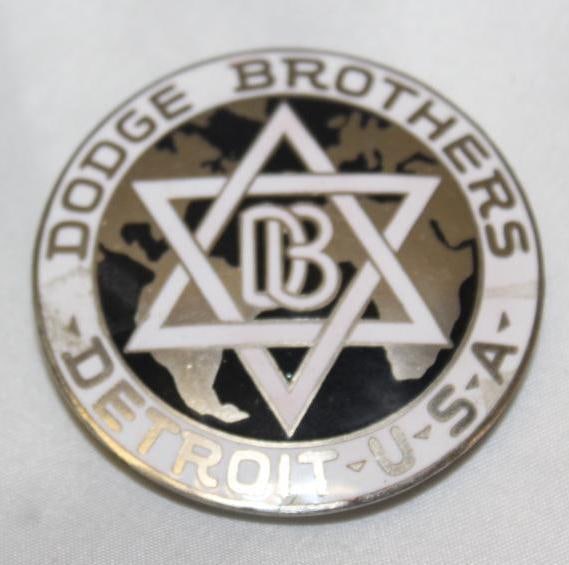 1914-1916 Dodge Brothers Radiator Emblem Badge (1 of 2)