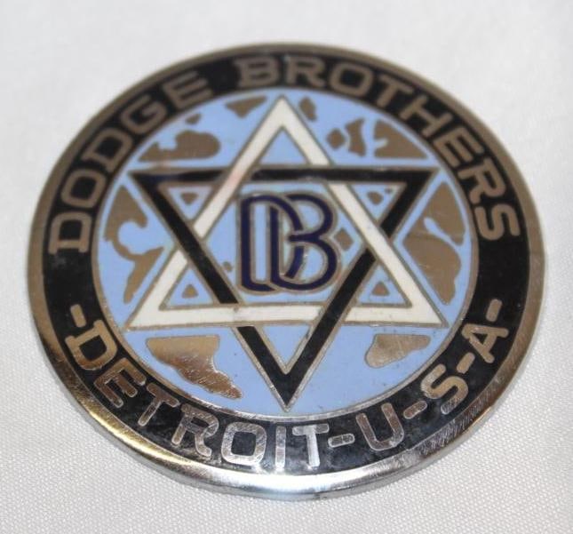 1917-1925 Dodge Brothers Radiator Emblem Badge (1 of 2)