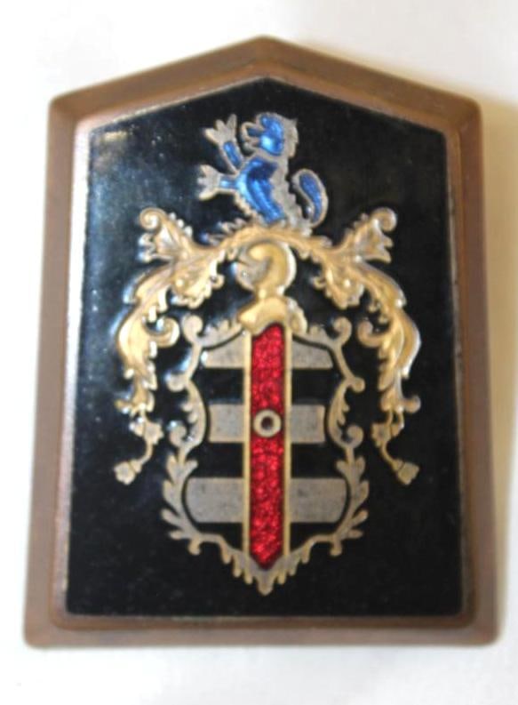 1946-1948 Dodge Trunk Emblem Badge (1 of 2)