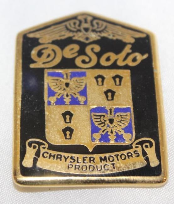 1930-1931 Chrysler DeSoto Radiator Emblem Badge (1 of 2)