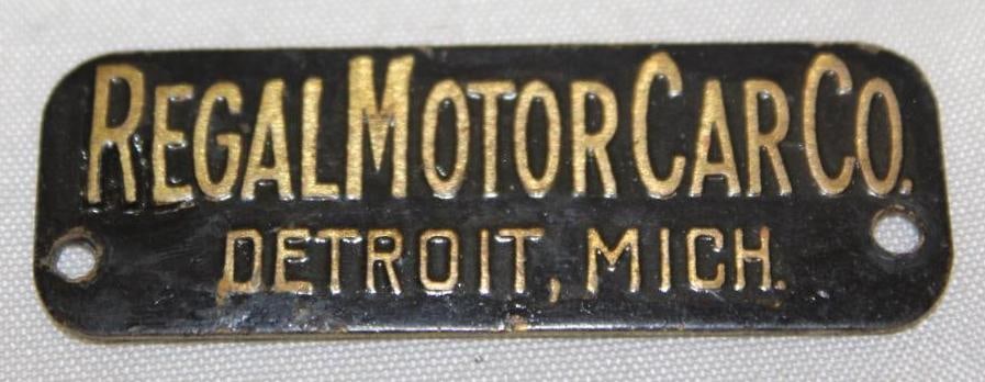 1910's Regal Motor Car Co Brass Emblem Badge (1 of 2)