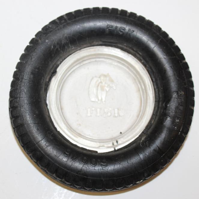 Fisk Embossed Graphic Advertising Tire Ashtray (1 of 3)