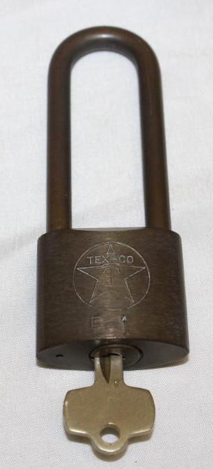 Brass Texaco Service Station Gas Pump Lock w/ Key (1 of 3)