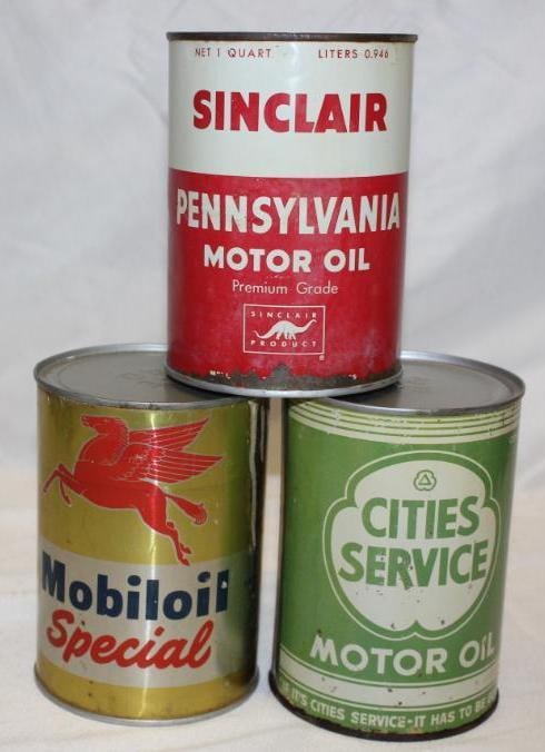 Group of 3 Metal 1 Quart Motor Oil Cans Sinclair Cities Service Mobil (1 of 2)