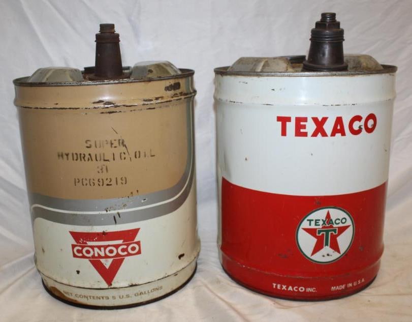 Group of 2 Texaco and Conoco 5 Gallon Motor Oil Cans (1 of 3)