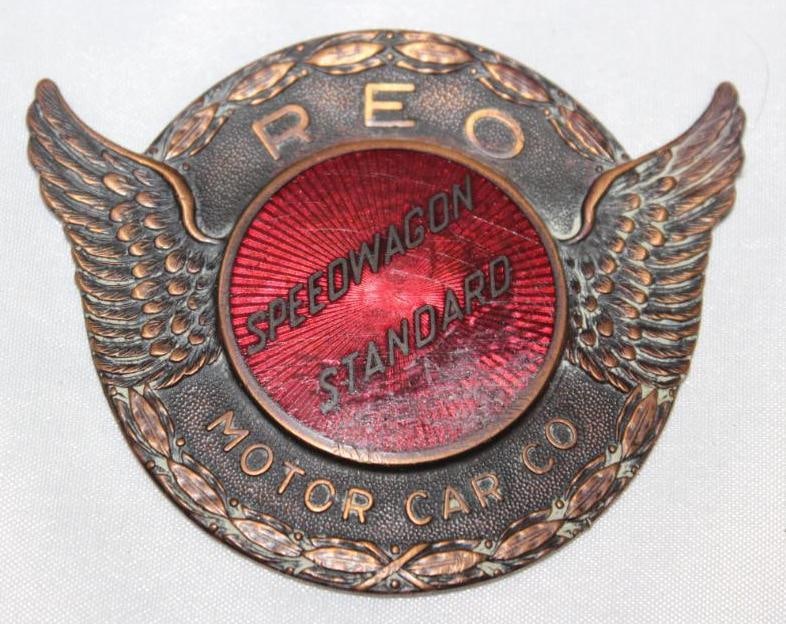 1927-1928 REO Speedwagon Standard Truck Radiator Emblem Badge (1 of 2)