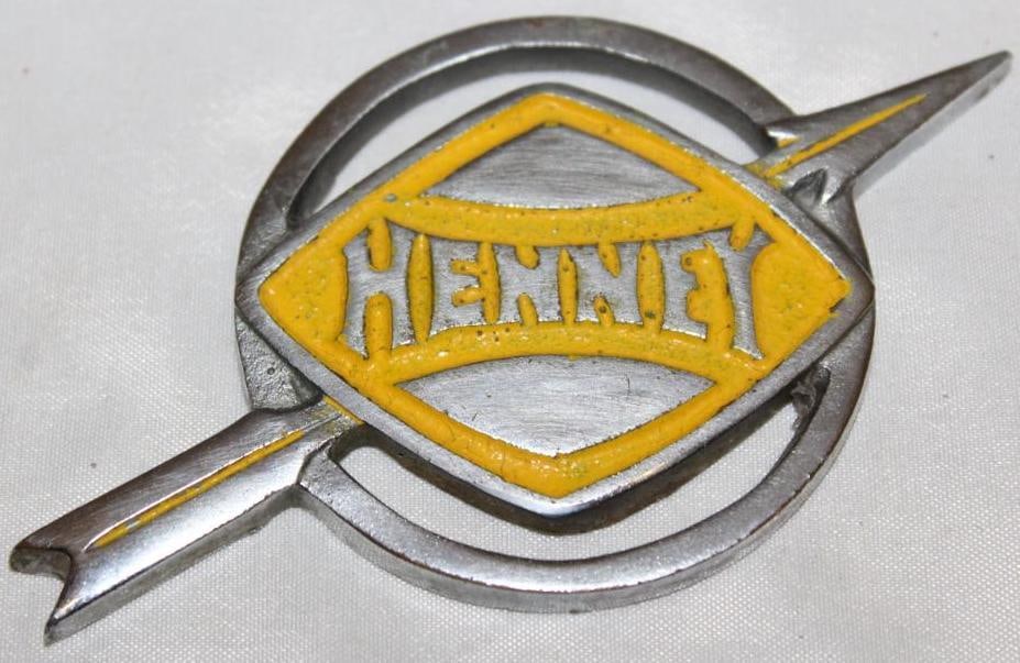 1936 Henney Pierce Arrow Funeral Car Radiator Emblem Badge (1 of 2)