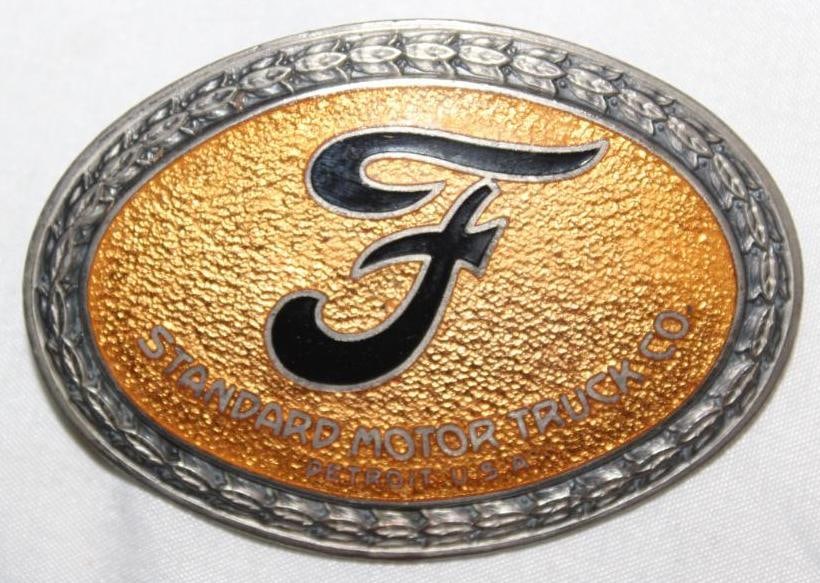 1930-1933 Fisher Standard Motor Truck Radiator Emblem Badge (1 of 2)