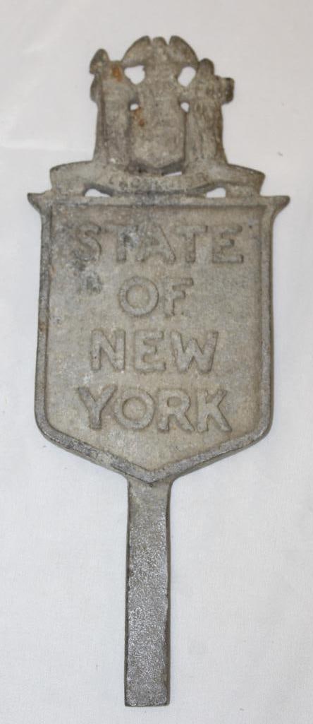 State of New York Cast Aluminum Automobile Bumper Plaque (1 of 2)