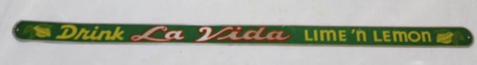 La Vida Drink Lime and Lemon Advertising Sign (1 of 2)