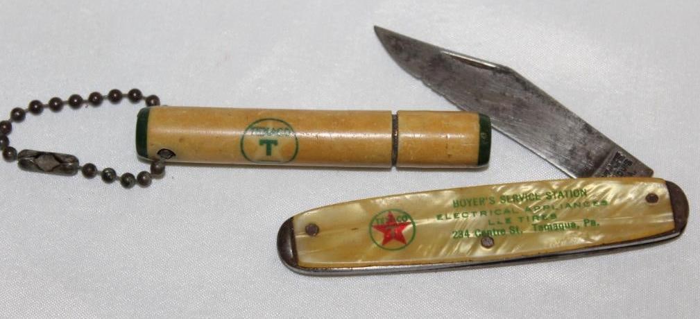 Group of 2 Texaco Advertising Items Knife and Keychain (1 of 3)