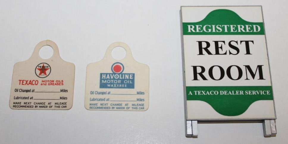 Group of 2 Texaco Havoline Advertising Items Toy Sign and 2 Oil Change Reminders (1 of 2)