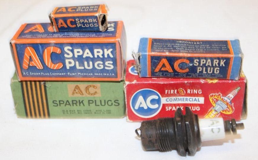 Group of 6 AC Spark Plugs with Boxes (1 of 3)