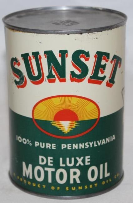 Sunset De Luxe One Quart Motor Oil Can with Sunset Scene Graphics (1 of 5)
