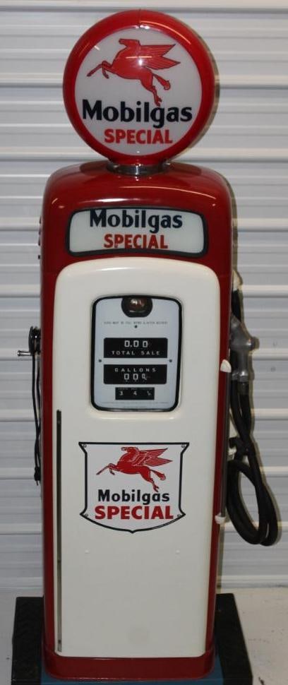 Wayne Model 80 1-T Gas Pump with Ad Glass (1 of 20)