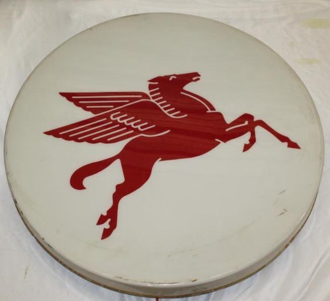 Mobil Pegasus Service Station Illuminated Sign (1 of 16)