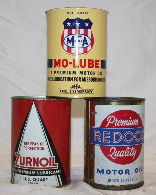 Group of 3 Metal One Quart Oil Cans; Redoco, MFA, Zurnoil (1 of 2)