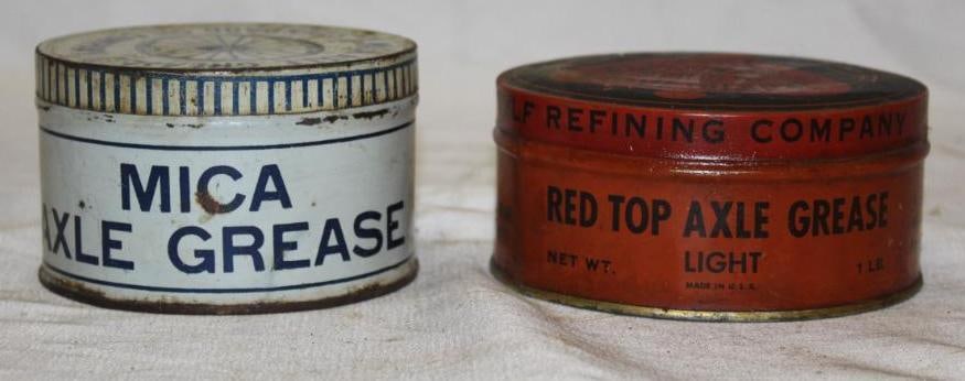 Group of 2 Early 1lb Grease Cans Standard Mica, Red Top Gulf (1 of 3)